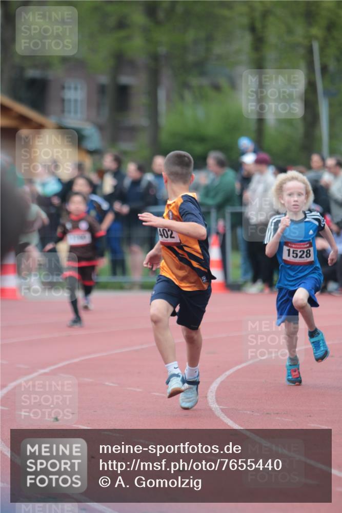 13.04.2025 - Hammer Lauf A. Gomolzig http://msf.ph/oto/7655440 13.04.2025 09:22:44 Ziel 535, 672, 931, 968, 1034, 1050, 1235, 1259, 1306, 1402, 1528, 1726, 1790 meine-sportfotos.de