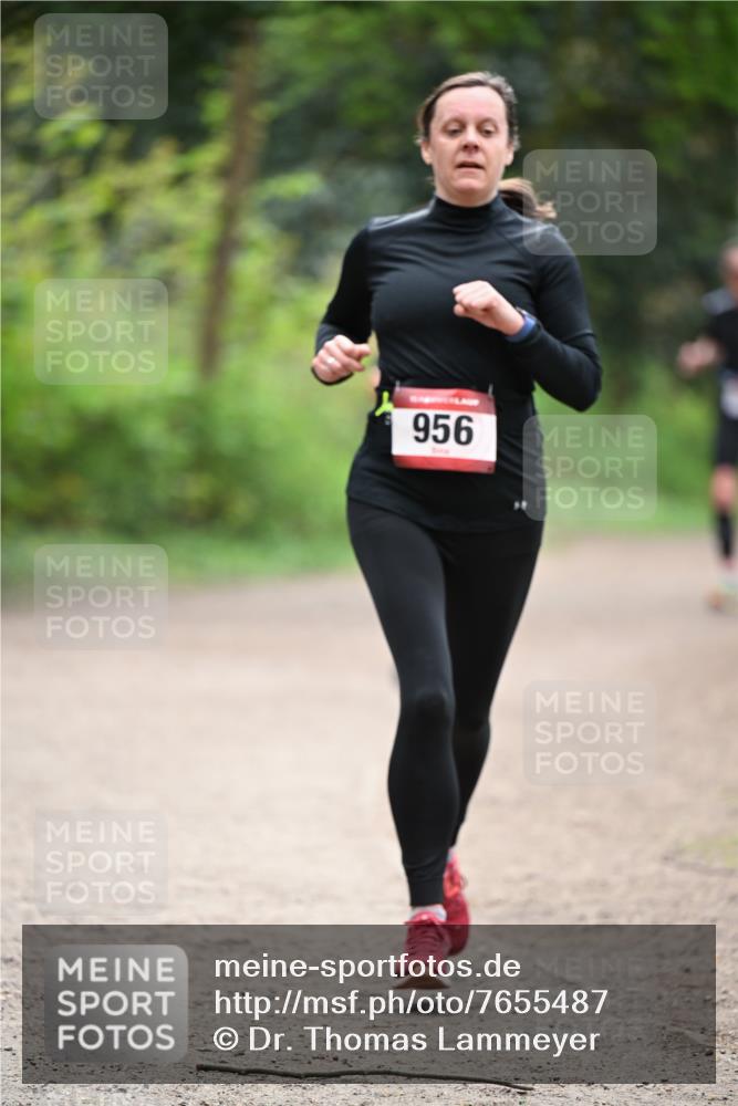 13.04.2025 - Hammer Lauf Dr. Thomas Lammeyer http://msf.ph/oto/7655487 13.04.2025 10:36:51 Laufen 956 meine-sportfotos.de