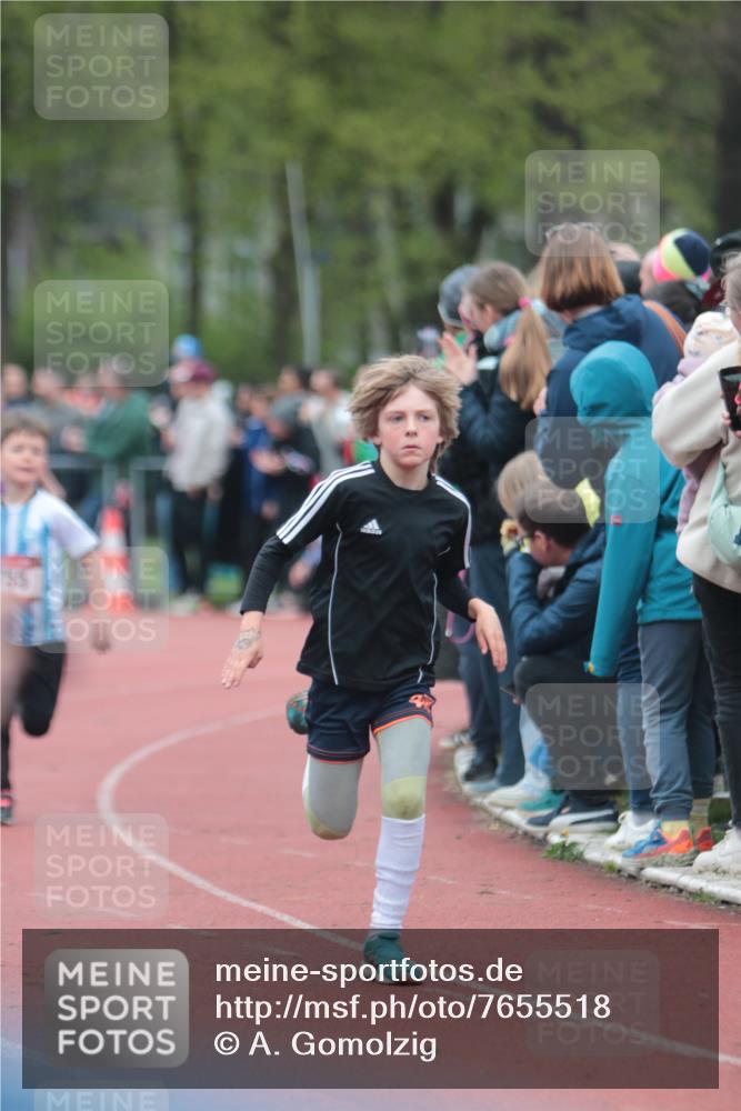 13.04.2025 - Hammer Lauf A. Gomolzig http://msf.ph/oto/7655518 13.04.2025 09:23:08 Ziel 424, 755, 790, 891, 1072, 1133, 1160, 1418, 1422, 1530, 1532, 1729, 1764, 1770, 1922 meine-sportfotos.de