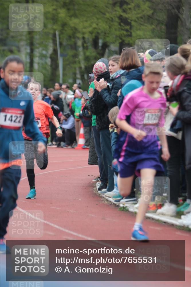 13.04.2025 - Hammer Lauf A. Gomolzig http://msf.ph/oto/7655531 13.04.2025 09:23:11 Ziel 424, 790, 891, 1072, 1133, 1160, 1277, 1418, 1422, 1457, 1492, 1530, 1532, 1709, 1729, 1764, 1770, 1916, 1922 meine-sportfotos.de