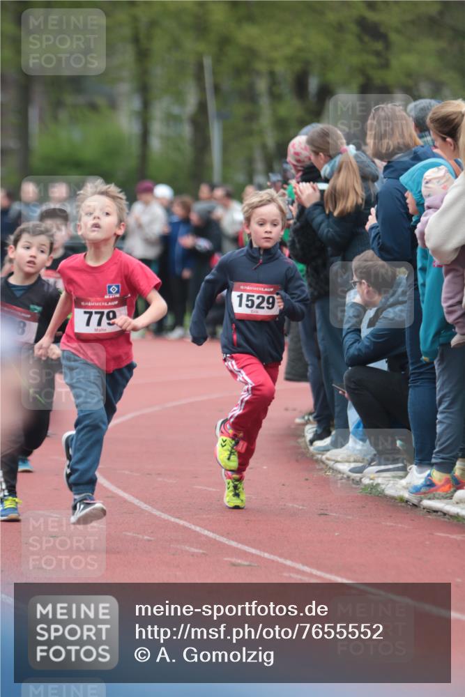 13.04.2025 - Hammer Lauf A. Gomolzig http://msf.ph/oto/7655552 13.04.2025 09:23:21 Ziel 508, 594, 700, 779, 861, 887, 925, 932, 1020, 1056, 1294, 1424, 1457, 1485, 1517, 1529, 1709 meine-sportfotos.de