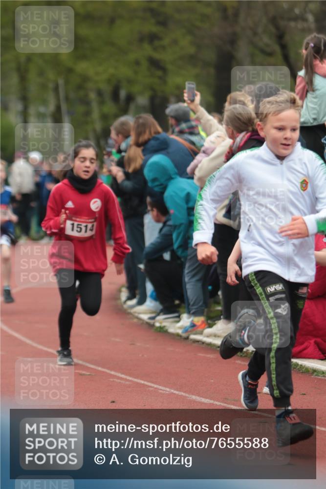 13.04.2025 - Hammer Lauf A. Gomolzig http://msf.ph/oto/7655588 13.04.2025 09:23:36 Ziel 531, 541, 629, 834, 890, 892, 898, 933, 952, 985, 1159, 1242, 1332, 1358, 1420, 1435, 1439, 1514, 1520, 1545, 1620, 1622, 1625, 1909 meine-sportfotos.de
