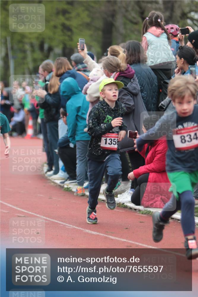 13.04.2025 - Hammer Lauf A. Gomolzig http://msf.ph/oto/7655597 13.04.2025 09:23:40 Ziel 531, 541, 629, 834, 890, 952, 985, 1159, 1242, 1332, 1358, 1420, 1435, 1439, 1520, 1533, 1620, 1622, 1625, 1756, 1771, 1909 meine-sportfotos.de