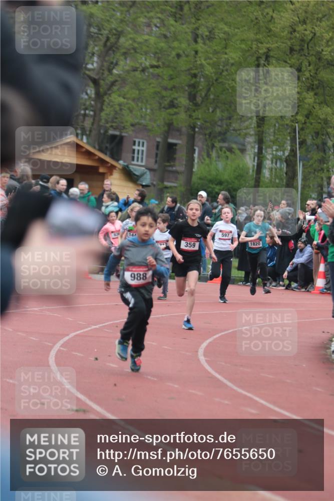 13.04.2025 - Hammer Lauf A. Gomolzig http://msf.ph/oto/7655650 13.04.2025 09:23:59 Ziel 359, 597, 636, 774, 888, 988, 1129, 1291, 1370, 1407, 1441, 1480, 1512, 1523, 1712, 1820, 1856 meine-sportfotos.de