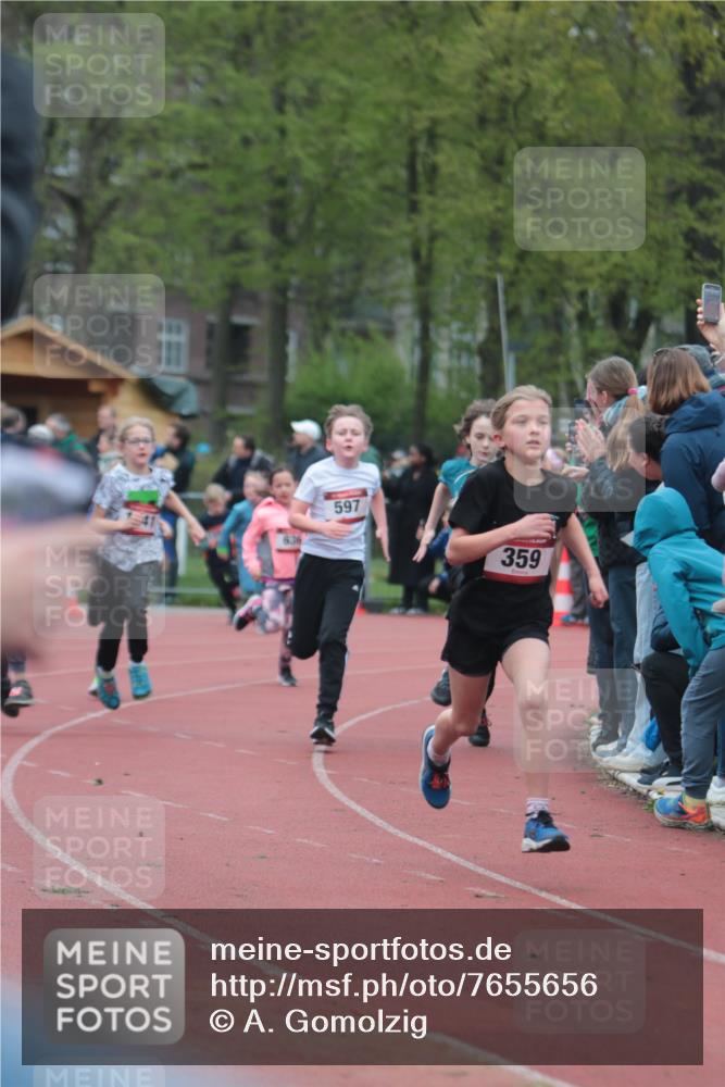 13.04.2025 - Hammer Lauf A. Gomolzig http://msf.ph/oto/7655656 13.04.2025 09:24:01 Ziel 359, 597, 636, 774, 888, 988, 1291, 1370, 1407, 1441, 1480, 1512, 1523, 1712, 1820, 1823, 1856 meine-sportfotos.de
