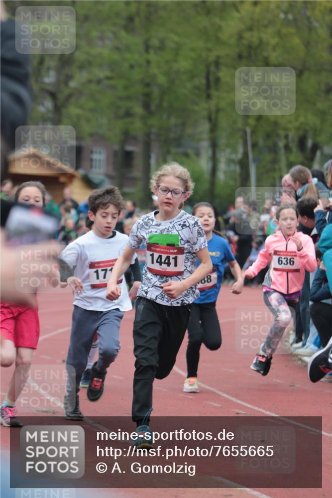 13.04.2025 - Hammer Lauf A. Gomolzig http://msf.ph/oto/7655665 13.04.2025 09:24:03 Ziel 597, 636, 774, 827, 869, 888, 1291, 1370, 1415, 1441, 1480, 1493, 1512, 1523, 1535, 1712, 1823, 1856 meine-sportfotos.de