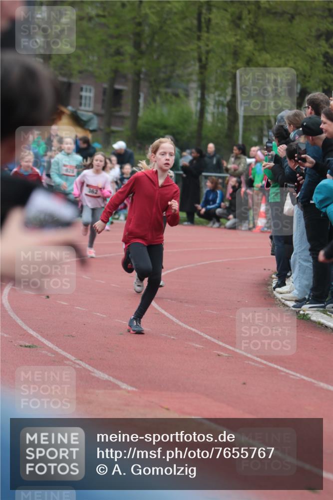 13.04.2025 - Hammer Lauf A. Gomolzig http://msf.ph/oto/7655767 13.04.2025 09:24:37 Ziel 362, 788, 796, 881, 893, 930, 991, 1401, 1413, 1432, 1445, 1453, 1546, 1623, 1834 meine-sportfotos.de