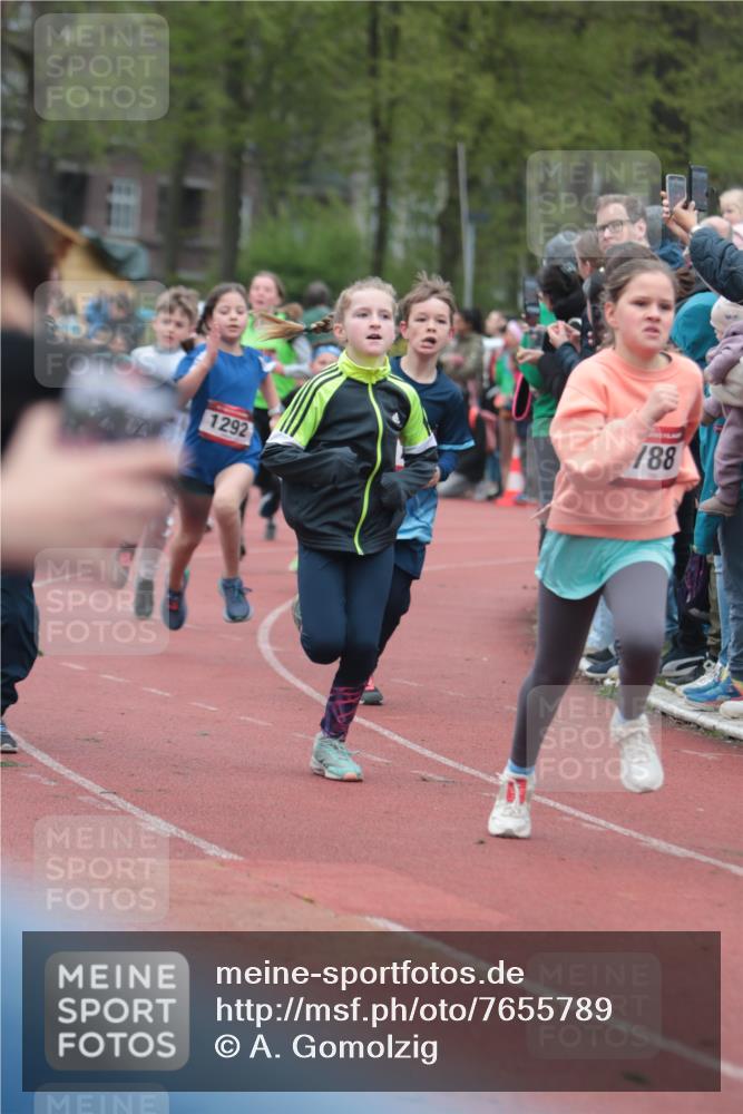 13.04.2025 - Hammer Lauf A. Gomolzig http://msf.ph/oto/7655789 13.04.2025 09:24:48 Ziel 403, 612, 814, 845, 918, 1026, 1052, 1062, 1169, 1186, 1292, 1311, 1316, 1367, 1406, 1446, 1475, 1477, 1484, 1490, 1506, 1513, 1516, 1524, 1525, 1526, 1549, 1550, 1721, 1754, 1773, 1821 meine-sportfotos.de