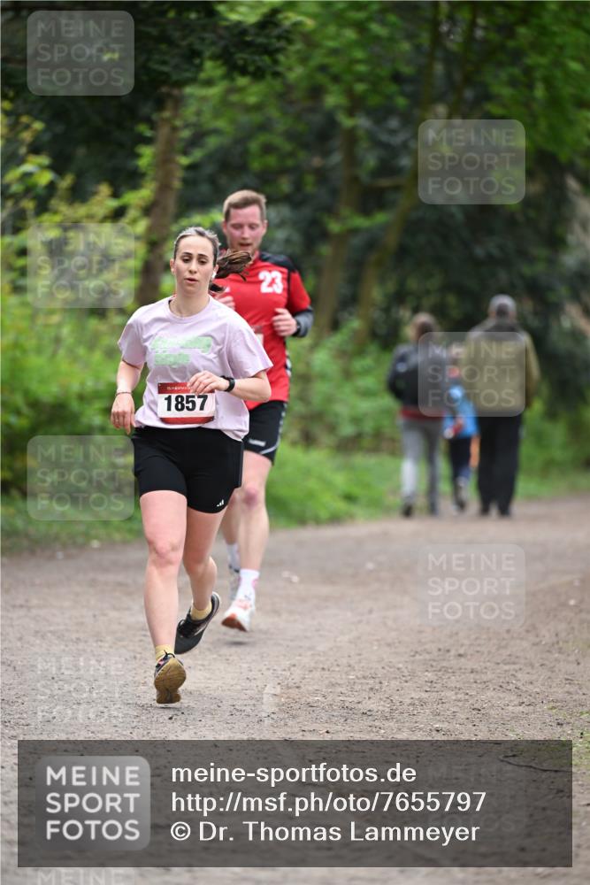 13.04.2025 - Hammer Lauf Dr. Thomas Lammeyer http://msf.ph/oto/7655797 13.04.2025 10:37:33 Laufen 15, 1857, 23 meine-sportfotos.de