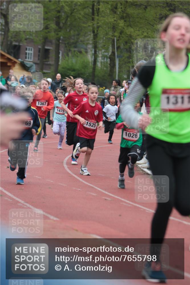 13.04.2025 - Hammer Lauf A. Gomolzig http://msf.ph/oto/7655798 13.04.2025 09:24:51 Ziel 403, 612, 814, 918, 1026, 1052, 1058, 1062, 1169, 1186, 1233, 1311, 1367, 1406, 1446, 1449, 1455, 1475, 1477, 1484, 1490, 1506, 1513, 1516, 1524, 1525, 1526, 1527, 1549, 1721, 1821, 1842 meine-sportfotos.de