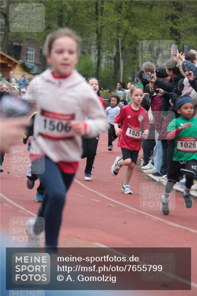 13.04.2025 - Hammer Lauf A. Gomolzig http://msf.ph/oto/7655799 13.04.2025 09:24:52 Ziel 403, 612, 814, 918, 1026, 1052, 1058, 1062, 1169, 1186, 1233, 1367, 1406, 1427, 1446, 1449, 1455, 1475, 1477, 1484, 1490, 1513, 1516, 1524, 1525, 1526, 1527, 1549, 1721, 1821, 1842 meine-sportfotos.de