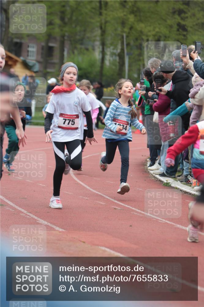 13.04.2025 - Hammer Lauf A. Gomolzig http://msf.ph/oto/7655833 13.04.2025 09:25:07 Ziel 478, 595, 696, 775, 808, 846, 919, 939, 1234, 1252, 1444, 1451, 1522, 1626, 1750, 1873, 1914 meine-sportfotos.de