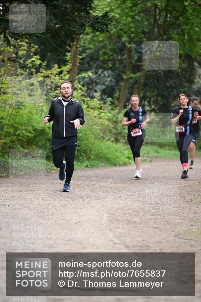13.04.2025 - Hammer Lauf Dr. Thomas Lammeyer http://msf.ph/oto/7655837 13.04.2025 10:37:43 Laufen 1060, 1059 meine-sportfotos.de