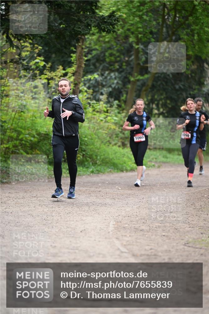 13.04.2025 - Hammer Lauf Dr. Thomas Lammeyer http://msf.ph/oto/7655839 13.04.2025 10:37:43 Laufen 1060, 1059 meine-sportfotos.de