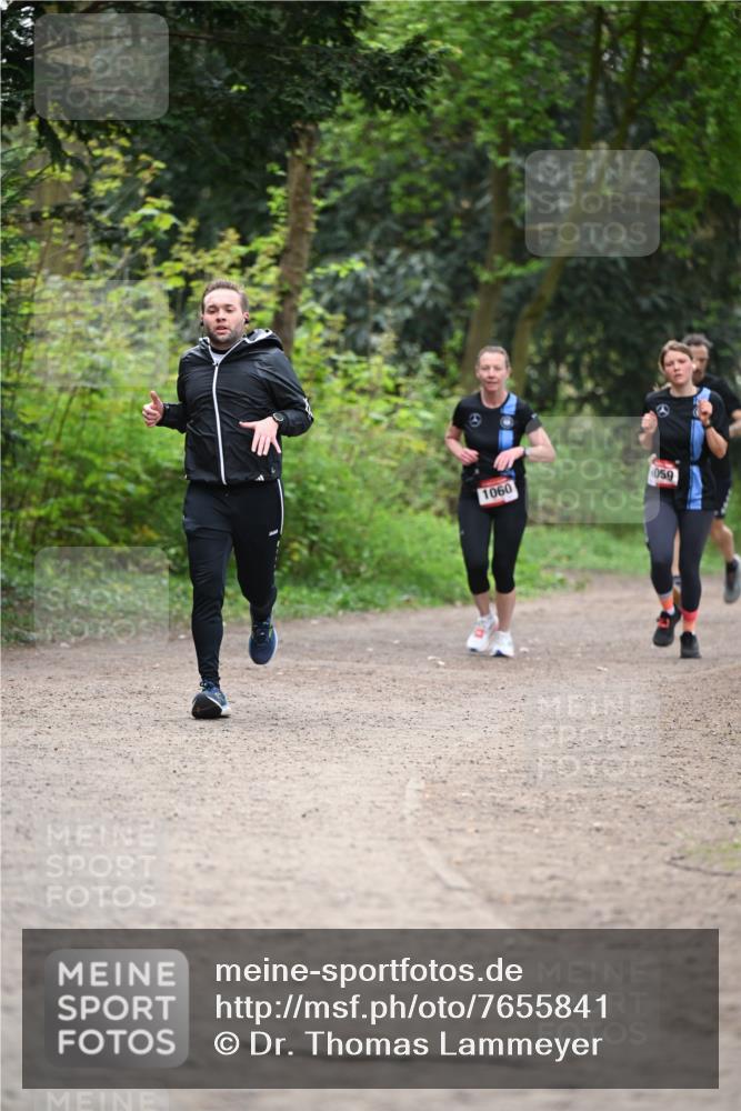 13.04.2025 - Hammer Lauf Dr. Thomas Lammeyer http://msf.ph/oto/7655841 13.04.2025 10:37:44 Laufen 1060, 059 meine-sportfotos.de