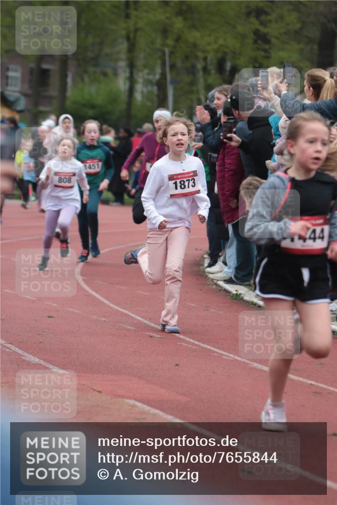13.04.2025 - Hammer Lauf A. Gomolzig http://msf.ph/oto/7655844 13.04.2025 09:25:13 Ziel 478, 696, 716, 808, 878, 886, 919, 939, 1230, 1241, 1350, 1404, 1429, 1444, 1451, 1462, 1518, 1624, 1626, 1873, 1882 meine-sportfotos.de