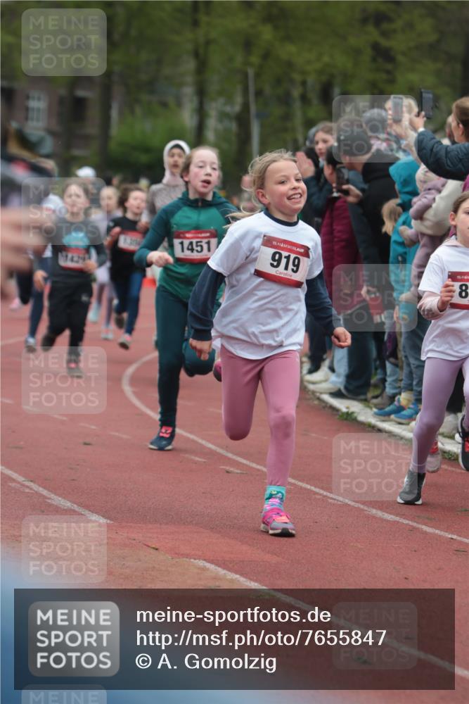 13.04.2025 - Hammer Lauf A. Gomolzig http://msf.ph/oto/7655847 13.04.2025 09:25:15 Ziel 696, 716, 808, 857, 878, 886, 939, 1210, 1230, 1241, 1350, 1404, 1429, 1451, 1462, 1518, 1624, 1882, 1885 meine-sportfotos.de