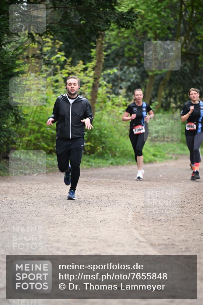 13.04.2025 - Hammer Lauf Dr. Thomas Lammeyer http://msf.ph/oto/7655848 13.04.2025 10:37:44 Laufen 1060, 1059 meine-sportfotos.de