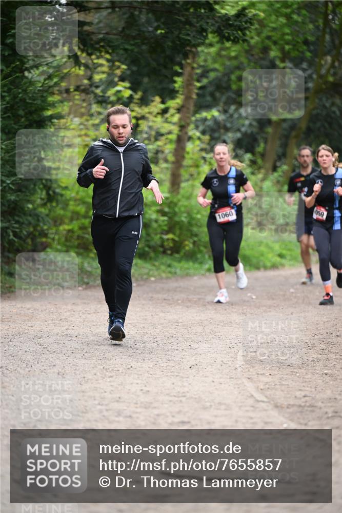 13.04.2025 - Hammer Lauf Dr. Thomas Lammeyer http://msf.ph/oto/7655857 13.04.2025 10:37:44 Laufen 1060, 059 meine-sportfotos.de