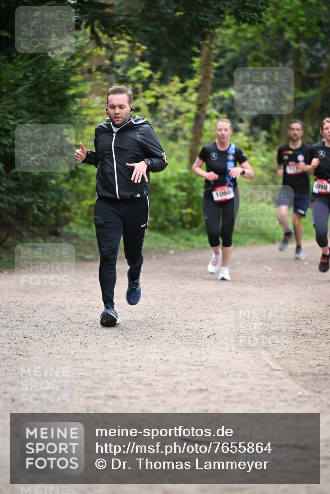 13.04.2025 - Hammer Lauf Dr. Thomas Lammeyer http://msf.ph/oto/7655864 13.04.2025 10:37:45 Laufen 1060, 059 meine-sportfotos.de