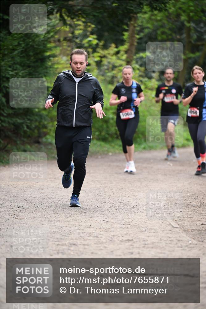13.04.2025 - Hammer Lauf Dr. Thomas Lammeyer http://msf.ph/oto/7655871 13.04.2025 10:37:45 Laufen 1060, 059 meine-sportfotos.de