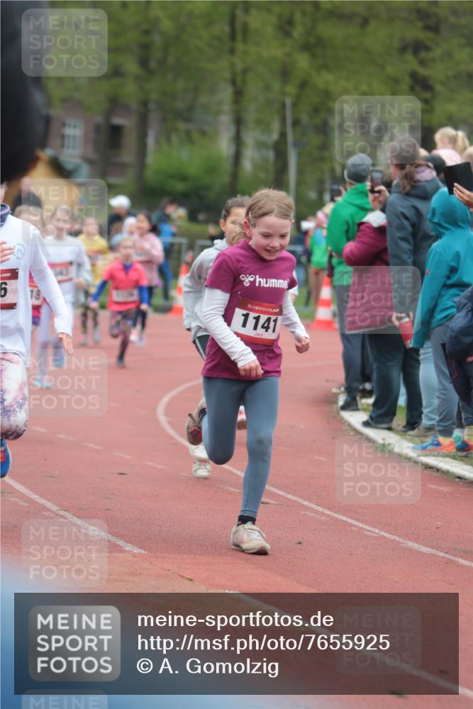 13.04.2025 - Hammer Lauf A. Gomolzig http://msf.ph/oto/7655925 13.04.2025 09:25:46 Ziel 402, 657, 777, 803, 809, 816, 820, 866, 901, 941, 1126, 1141, 1172, 1315, 1419, 1421, 1425, 1474, 1536, 1547, 1918 meine-sportfotos.de