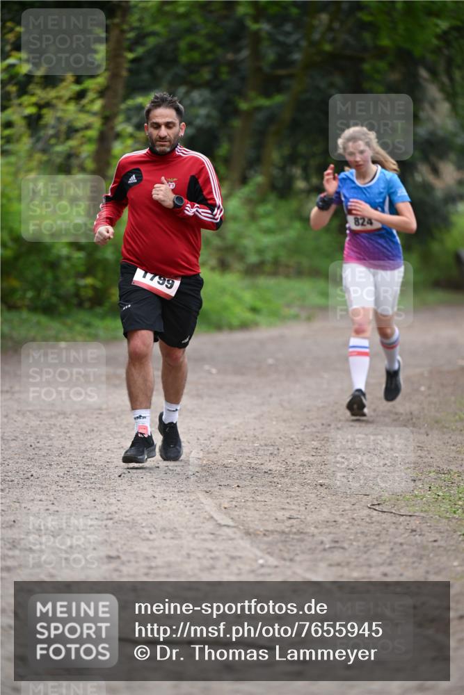 13.04.2025 - Hammer Lauf Dr. Thomas Lammeyer http://msf.ph/oto/7655945 13.04.2025 10:38:02 Laufen 799, 824 meine-sportfotos.de