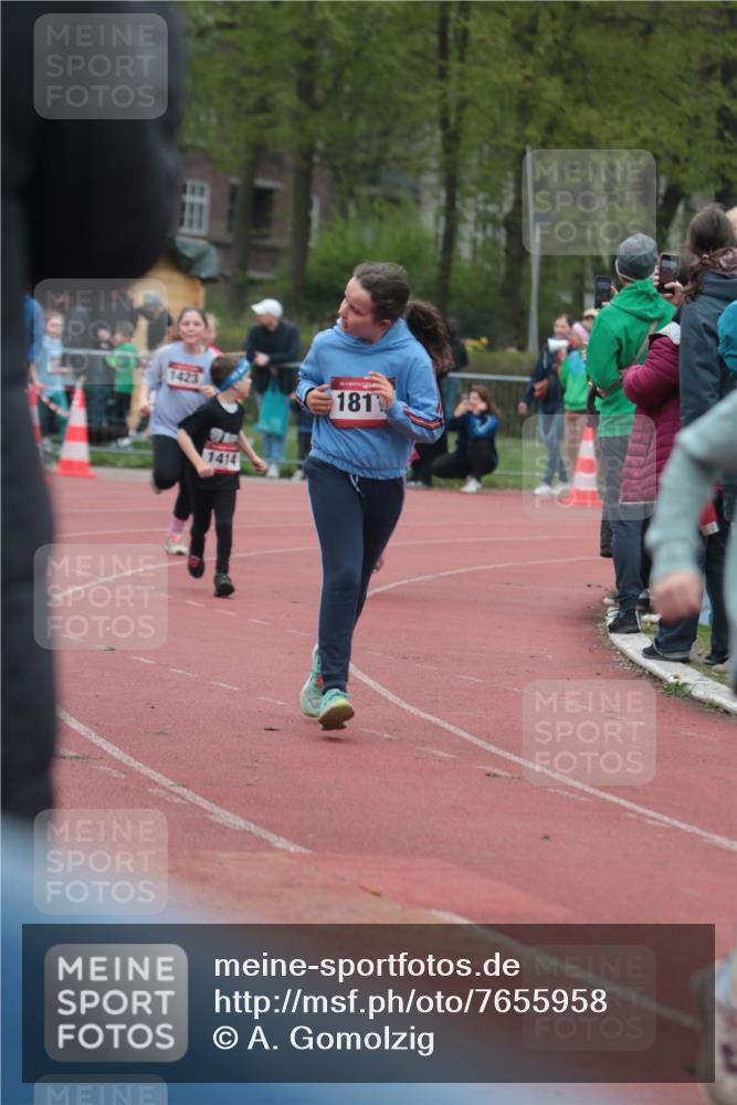 13.04.2025 - Hammer Lauf A. Gomolzig http://msf.ph/oto/7655958 13.04.2025 09:25:55 Ziel 640, 803, 805, 809, 921, 1240, 1250, 1315, 1414, 1423, 1811 meine-sportfotos.de