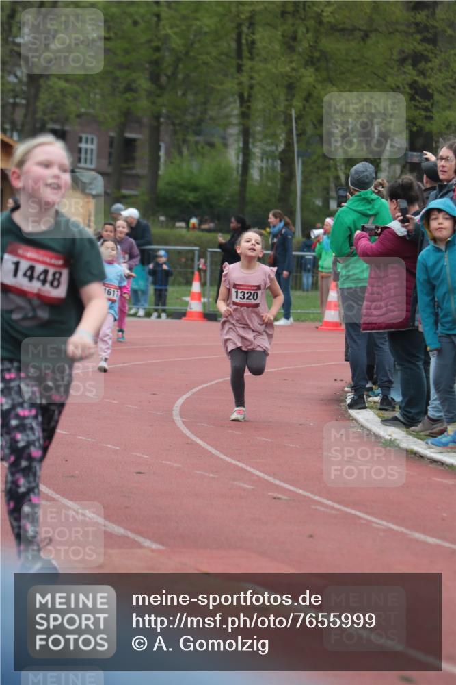 13.04.2025 - Hammer Lauf A. Gomolzig http://msf.ph/oto/7655999 13.04.2025 09:26:12 Ziel 835, 842, 934, 940, 942, 1015, 1320, 1355, 1448, 1617, 1825 meine-sportfotos.de