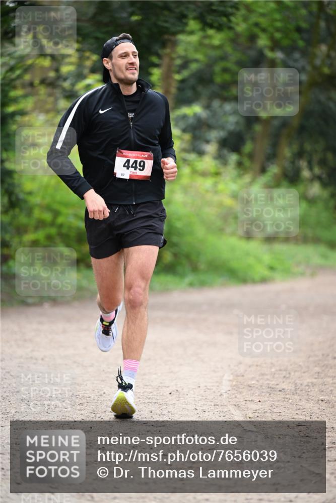 13.04.2025 - Hammer Lauf Dr. Thomas Lammeyer http://msf.ph/oto/7656039 13.04.2025 10:38:20 Laufen 15, 449, 57 meine-sportfotos.de