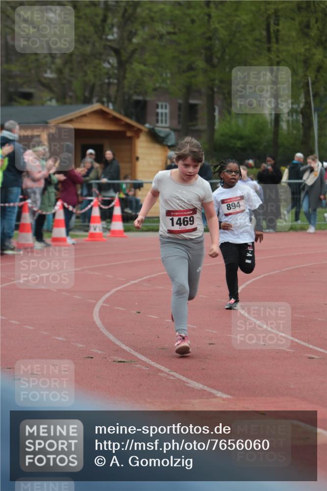 13.04.2025 - Hammer Lauf A. Gomolzig http://msf.ph/oto/7656060 13.04.2025 09:26:52 Ziel 794, 894, 1469 meine-sportfotos.de