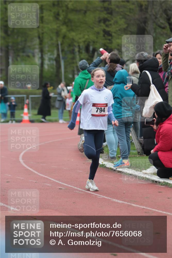 13.04.2025 - Hammer Lauf A. Gomolzig http://msf.ph/oto/7656068 13.04.2025 09:26:57 Ziel 794, 810 meine-sportfotos.de