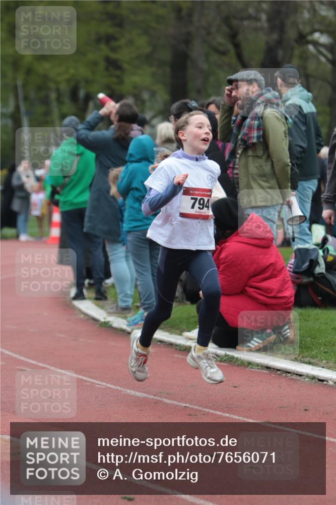13.04.2025 - Hammer Lauf A. Gomolzig http://msf.ph/oto/7656071 13.04.2025 09:26:58 Ziel 794, 810 meine-sportfotos.de