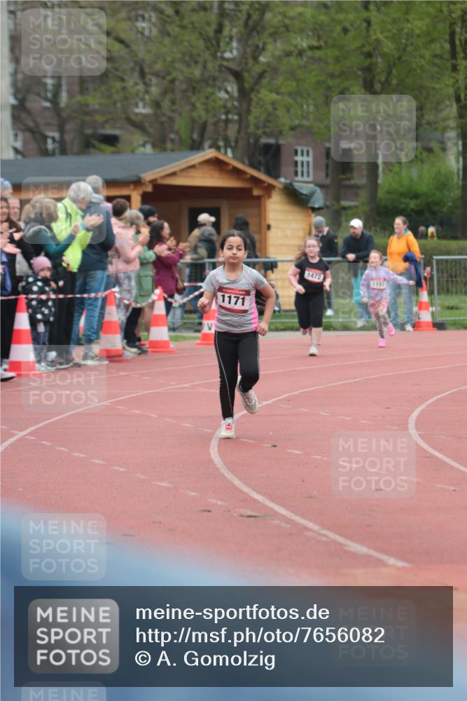 13.04.2025 - Hammer Lauf A. Gomolzig http://msf.ph/oto/7656082 13.04.2025 09:27:09 Ziel 1171, 1472, 1762 meine-sportfotos.de