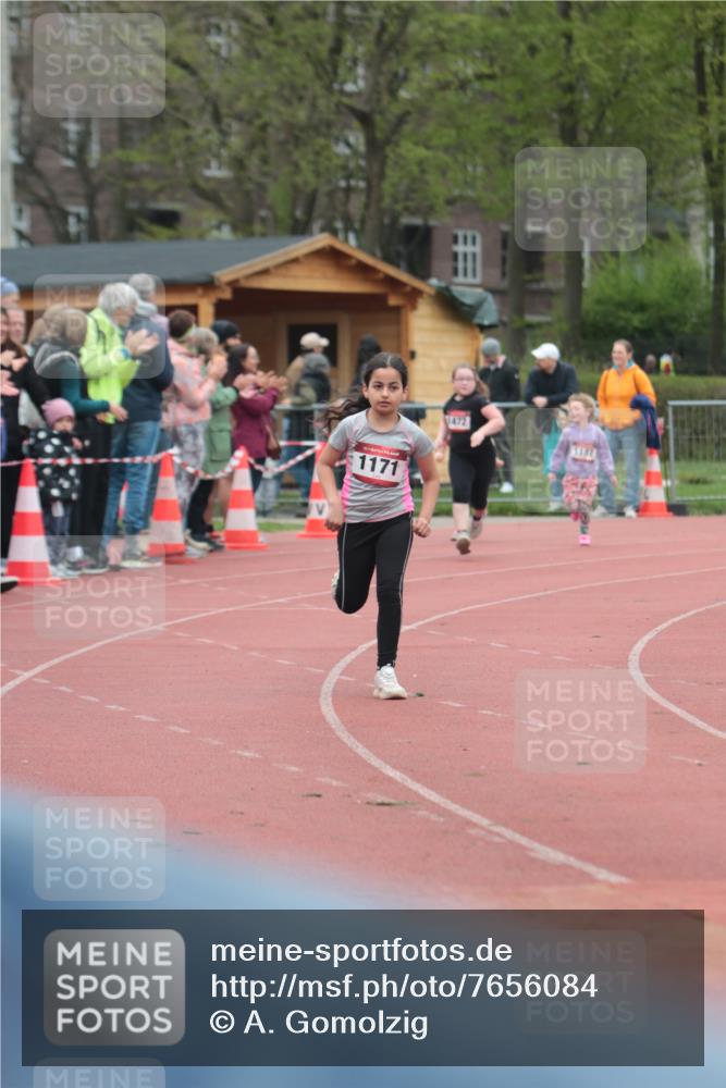 13.04.2025 - Hammer Lauf A. Gomolzig http://msf.ph/oto/7656084 13.04.2025 09:27:09 Ziel 1171, 1472, 1762 meine-sportfotos.de