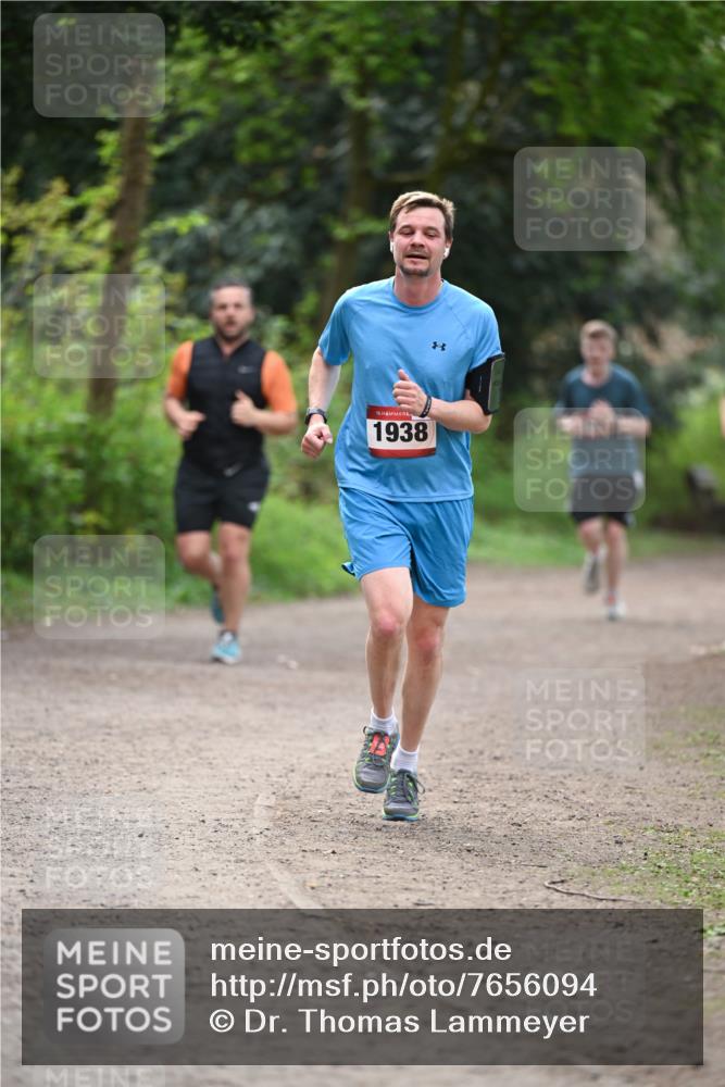 13.04.2025 - Hammer Lauf Dr. Thomas Lammeyer http://msf.ph/oto/7656094 13.04.2025 10:38:27 Laufen 15, 1938 meine-sportfotos.de