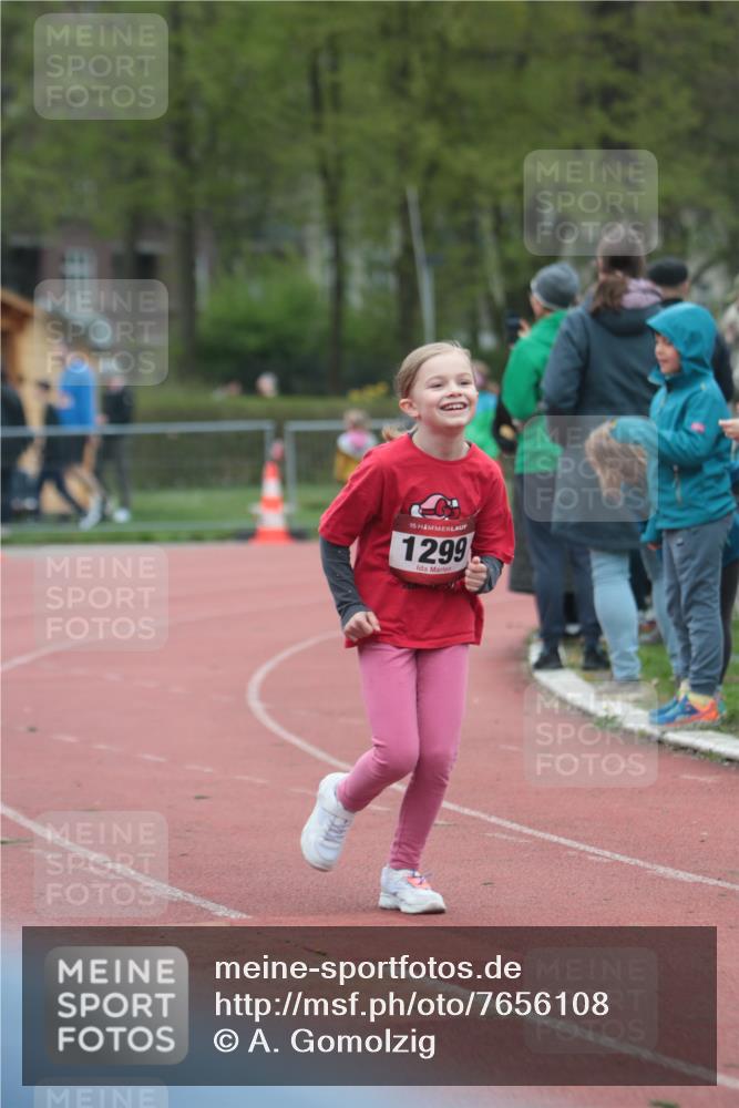 13.04.2025 - Hammer Lauf A. Gomolzig http://msf.ph/oto/7656108 13.04.2025 09:27:23 Ziel 957, 1299 meine-sportfotos.de