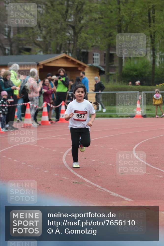 13.04.2025 - Hammer Lauf A. Gomolzig http://msf.ph/oto/7656110 13.04.2025 09:27:24 Ziel 957, 1299 meine-sportfotos.de