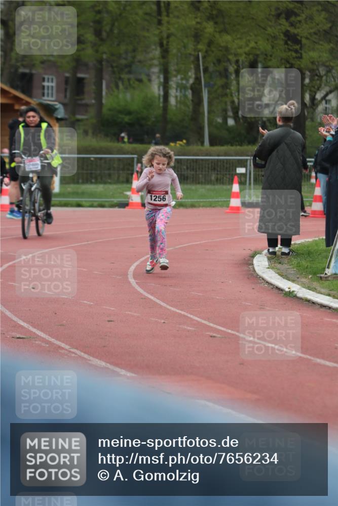 13.04.2025 - Hammer Lauf A. Gomolzig http://msf.ph/oto/7656234 13.04.2025 09:28:39 Ziel 392 meine-sportfotos.de