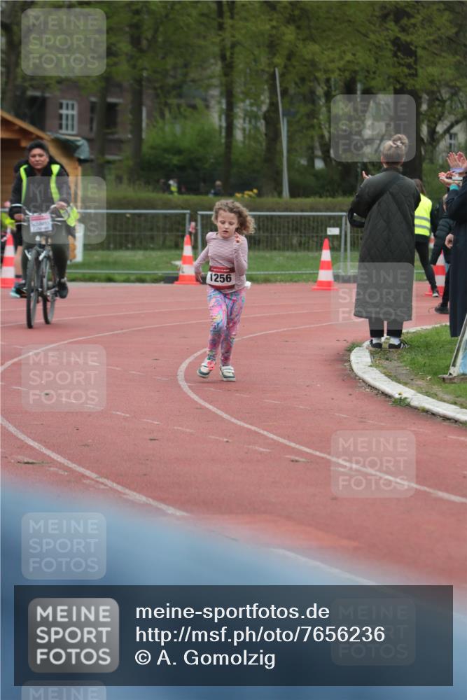 13.04.2025 - Hammer Lauf A. Gomolzig http://msf.ph/oto/7656236 13.04.2025 09:28:39 Ziel 392 meine-sportfotos.de