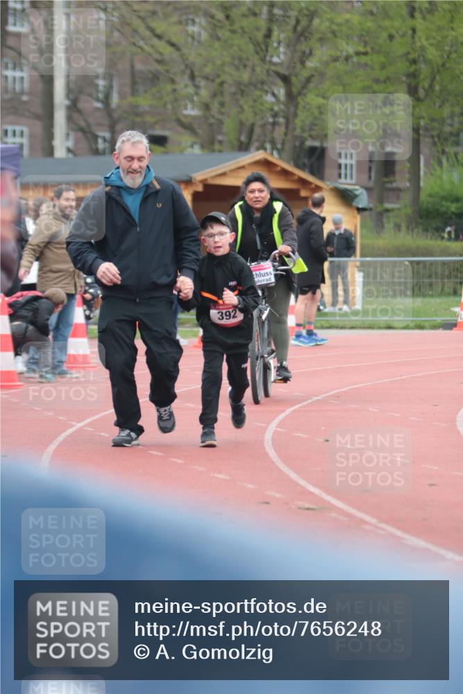 13.04.2025 - Hammer Lauf A. Gomolzig http://msf.ph/oto/7656248 13.04.2025 09:28:42 Ziel 392 meine-sportfotos.de