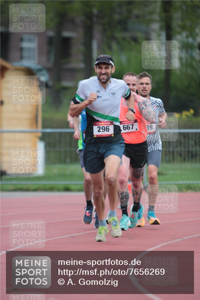 13.04.2025 - Hammer Lauf A. Gomolzig http://msf.ph/oto/7656269 13.04.2025 10:04:40 Ziel 296, 339, 667, 668, 702, 1175, 1720, 1855 meine-sportfotos.de