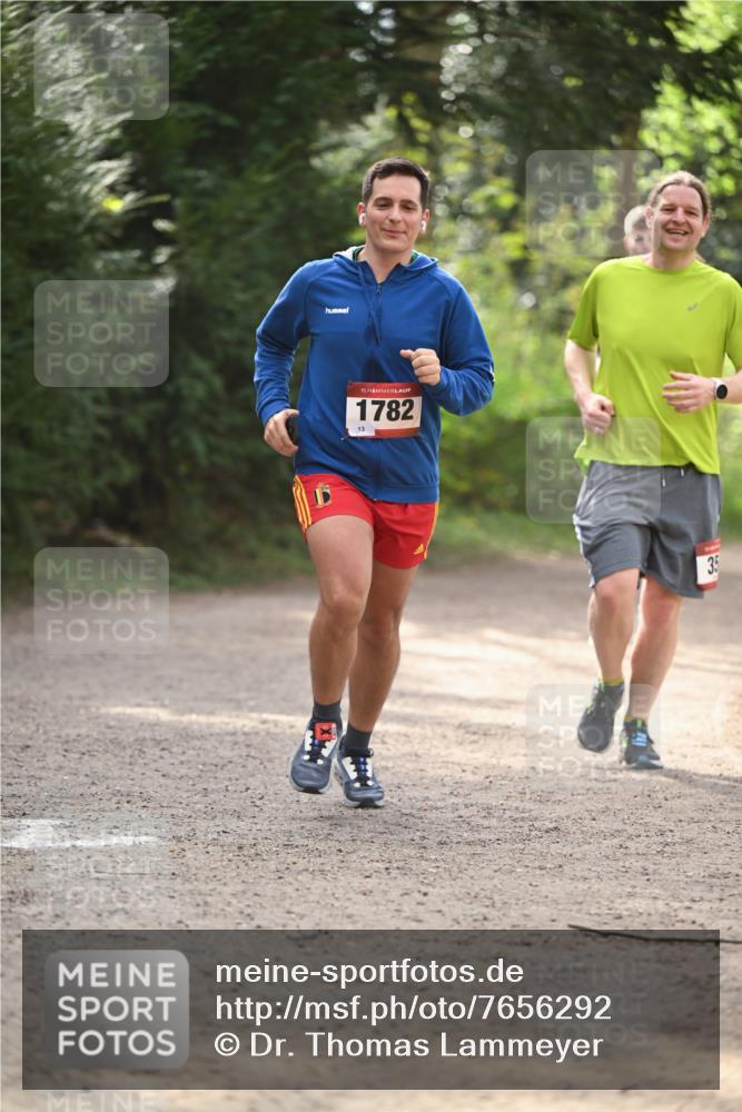 13.04.2025 - Hammer Lauf Dr. Thomas Lammeyer http://msf.ph/oto/7656292 13.04.2025 10:39:19 Laufen 15, 1782, 13, 335 meine-sportfotos.de