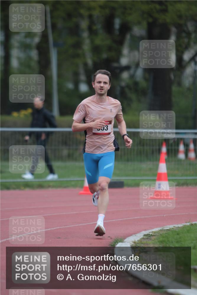 13.04.2025 - Hammer Lauf A. Gomolzig http://msf.ph/oto/7656301 13.04.2025 10:05:27 Ziel 344, 903, 1168 meine-sportfotos.de