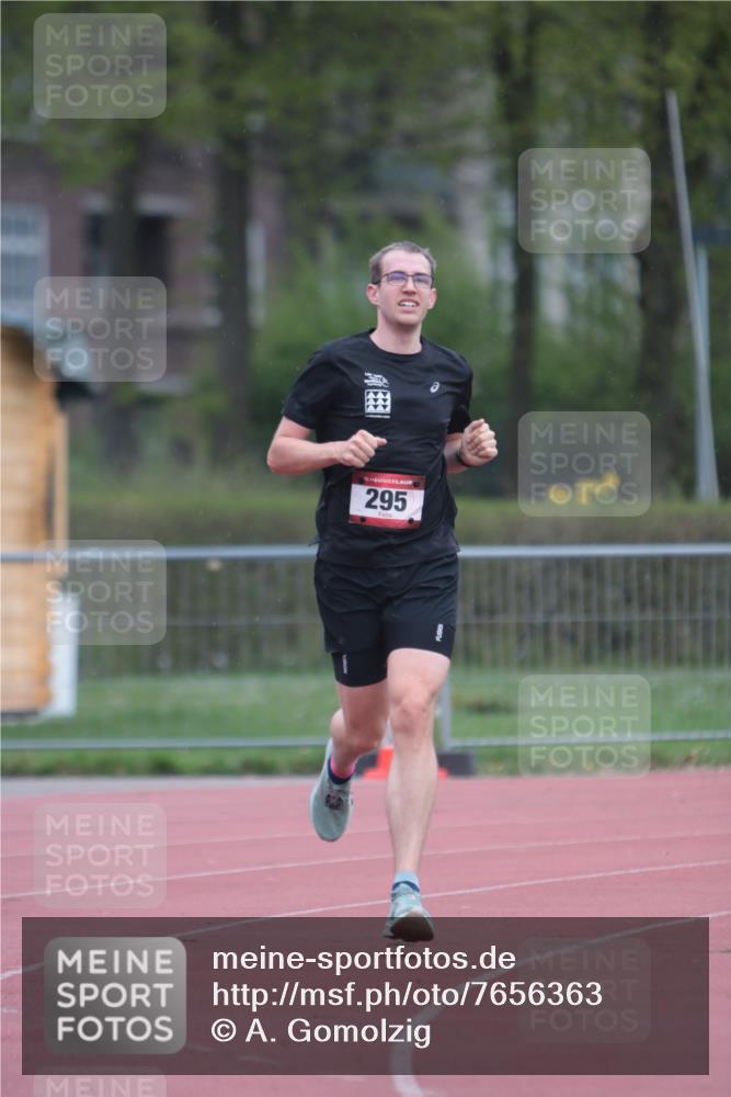 13.04.2025 - Hammer Lauf A. Gomolzig http://msf.ph/oto/7656363 13.04.2025 10:06:01 Ziel 295 meine-sportfotos.de