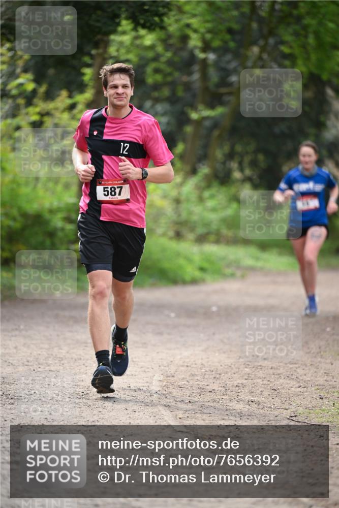 13.04.2025 - Hammer Lauf Dr. Thomas Lammeyer http://msf.ph/oto/7656392 13.04.2025 10:39:49 Laufen 12, 15, 587 meine-sportfotos.de