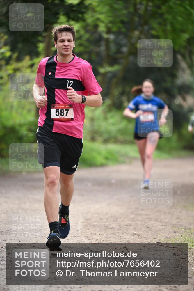 13.04.2025 - Hammer Lauf Dr. Thomas Lammeyer http://msf.ph/oto/7656402 13.04.2025 10:39:49 Laufen 12, 15, 587 meine-sportfotos.de