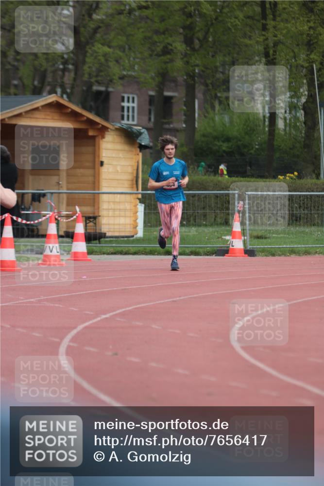 13.04.2025 - Hammer Lauf A. Gomolzig http://msf.ph/oto/7656417 13.04.2025 10:06:41 Ziel 404, 1980 meine-sportfotos.de