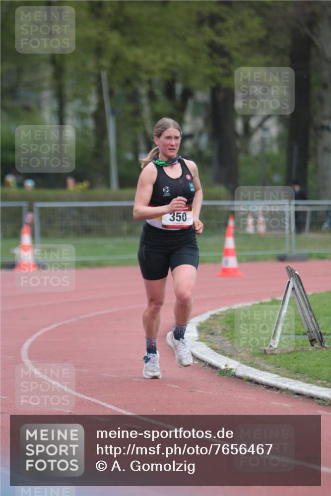13.04.2025 - Hammer Lauf A. Gomolzig http://msf.ph/oto/7656467 13.04.2025 10:07:06 Ziel 350 meine-sportfotos.de