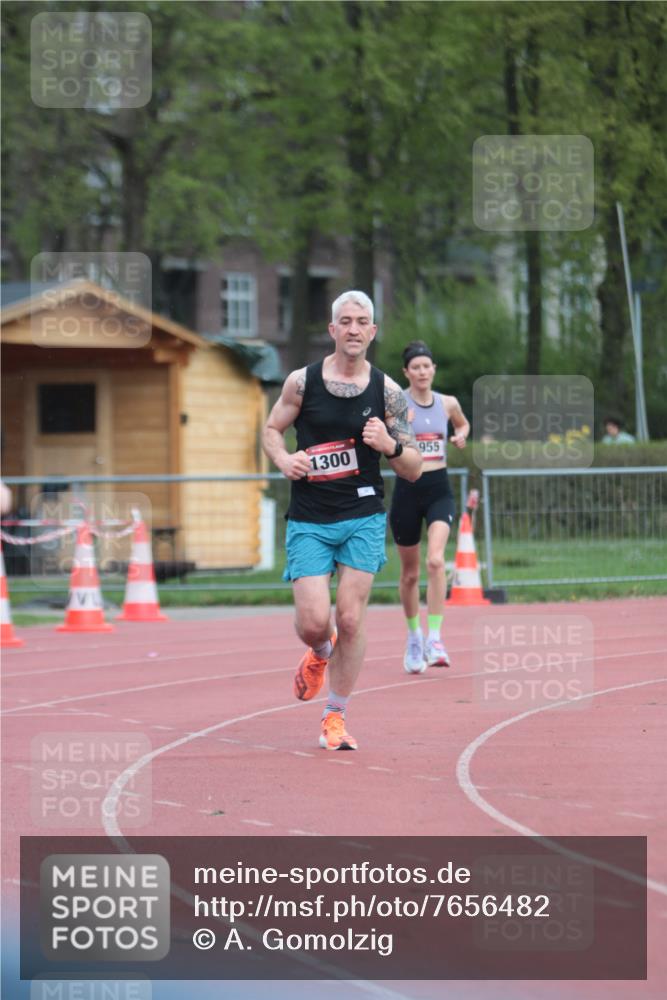 13.04.2025 - Hammer Lauf A. Gomolzig http://msf.ph/oto/7656482 13.04.2025 10:07:15 Ziel 1300, 1955 meine-sportfotos.de